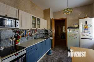 Дом 247м², 2-этажный, участок 10 сот.  