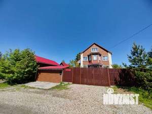 Коттедж 200м², 3-этажный, участок 15 сот.  