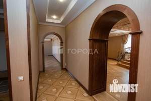 Дом 588м&sup2;, 3-этажный, участок 40 сот.  