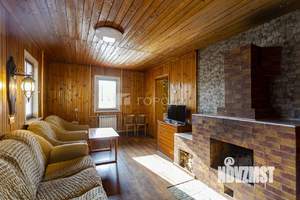 Дом 100м², 2-этажный, участок 19 сот.  