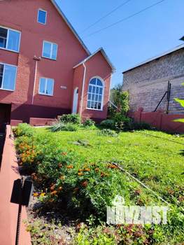 Коттедж 280м², 3-этажный, участок 10 сот.  