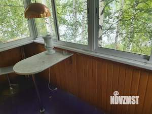 Дом 50м², 2-этажный, участок 6 сот.  