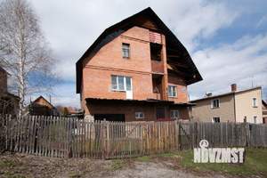 Дом 174м², 3-этажный, участок 8 сот.  