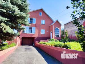 Коттедж 280м², 3-этажный, участок 10 сот.  