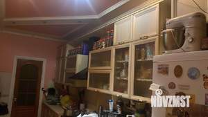 Коттедж 140м², 2-этажный, участок 10 сот.  