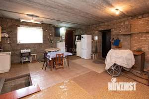 Дом 174м², 3-этажный, участок 8 сот.  