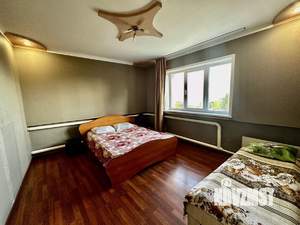Дом 350м², 3-этажный, участок 10 сот.  