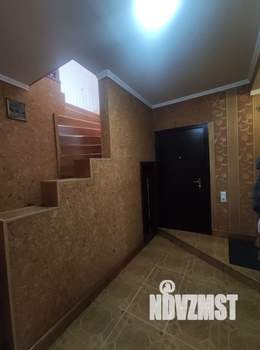 Коттедж 280м², 3-этажный, участок 10 сот.  