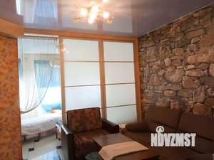 Дом 240м², 2-этажный, участок 6 сот.  