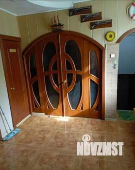Коттедж 230м², 3-этажный, участок 17 сот.  