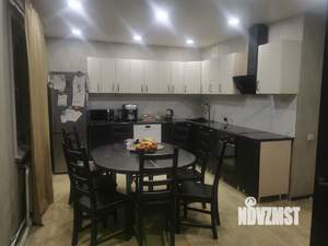 Коттедж 245м², 2-этажный, участок 15 сот.  