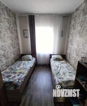 Дом 60м&sup2;, 2-этажный, участок 10 сот.  