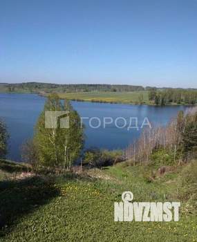 Дом 60м², 2-этажный, участок 15 сот.  