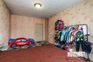 Коттедж 175м², 2-этажный, участок 10 сот.  