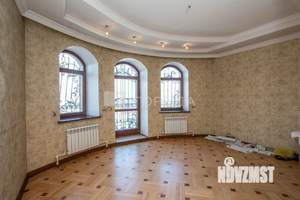 Дом 588м², 3-этажный, участок 40 сот.  