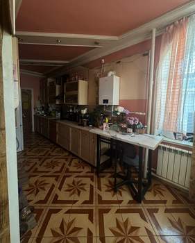 Дом 140м², 2-этажный, участок 10 сот.  