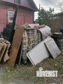 Дом 32м&sup2;, 2-этажный, участок 10 сот.  