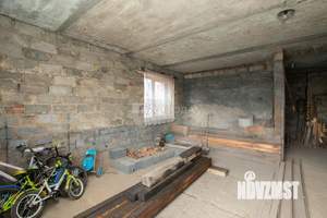 Дом 174м², 3-этажный, участок 8 сот.  