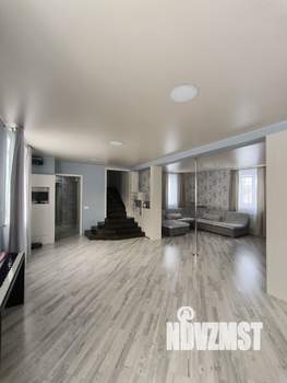 Дом 238м², 2-этажный, участок 10 сот.  