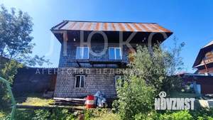 Дом 1542м&sup2;, 2-этажный, участок 6 сот.  