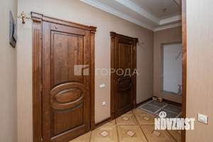 Дом 588м², 2-этажный, участок 40 сот.  