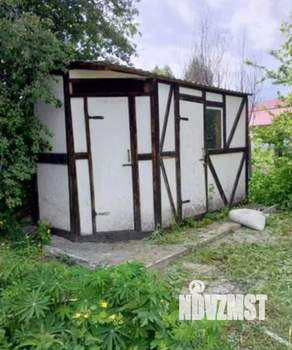 Дом 16м², 2-этажный, участок 6 сот.  