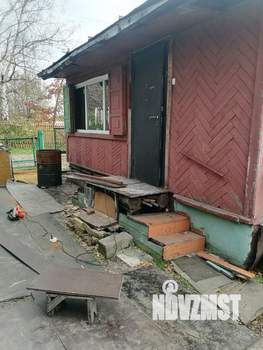 Дом 32м&sup2;, 2-этажный, участок 10 сот.  