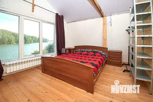 Дом 120м², 2-этажный, участок 5 сот.  