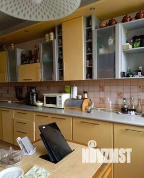 Коттедж 230м², 3-этажный, участок 17 сот.  