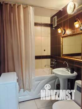 Студия квартира, посуточно, 32м2, 2/3 этаж