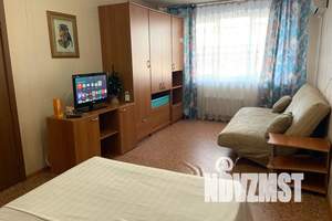 1-к квартира, посуточно, 38м2, 2/18 этаж