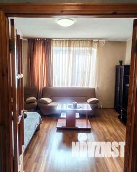 1-к квартира, посуточно, 35м2, 4/9 этаж