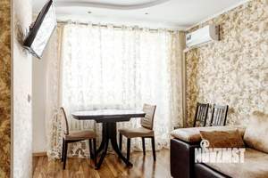 3-к квартира, посуточно, 60м2, 1/1 этаж