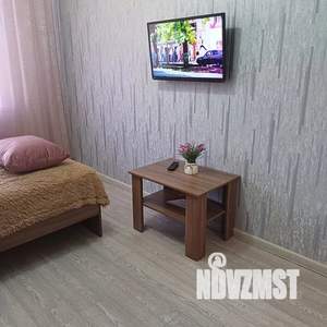 1-к квартира, посуточно, 32м2, 2/9 этаж