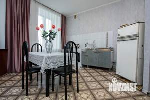 Студия квартира, посуточно, 50м2, 3/6 этаж