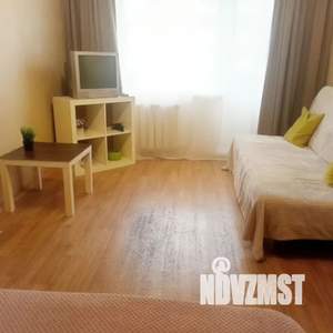 1-к квартира, посуточно, 32м2, 3/5 этаж