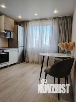 1-к квартира, посуточно, 38м2, 4/18 этаж