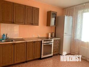 1-к квартира, посуточно, 38м2, 12/18 этаж