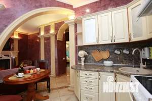 1-к квартира, посуточно, 56м2, 4/5 этаж