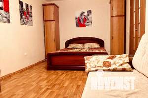 1-к квартира, посуточно, 40м2, 5/18 этаж