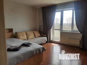 1-к квартира, посуточно, 35м2, 4/10 этаж
