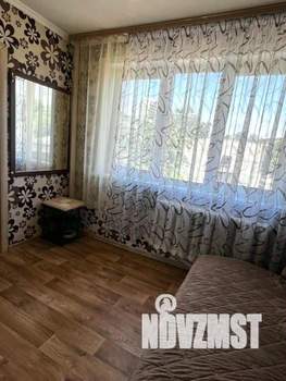 3-к квартира, посуточно, 47м2, 1/1 этаж