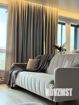 Студия квартира, посуточно, 35м2, 3/20 этаж