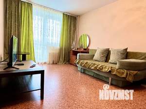 1-к квартира, посуточно, 38м2, 12/18 этаж