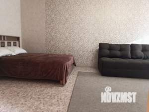 1-к квартира, посуточно, 38м2, 6/10 этаж