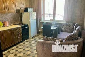 1-к квартира, посуточно, 38м2, 12/18 этаж