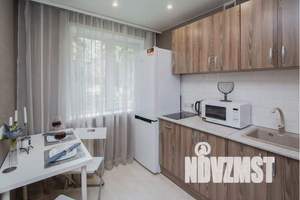 1-к квартира, посуточно, 33м2, 3/5 этаж