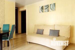 3-к квартира, посуточно, 60м2, 2/5 этаж