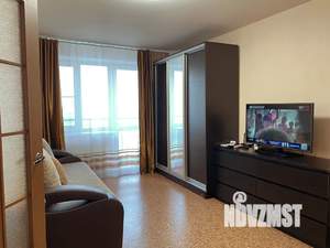 1-к квартира, посуточно, 38м2, 10/18 этаж