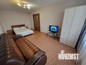 1-к квартира, посуточно, 38м2, 2/18 этаж